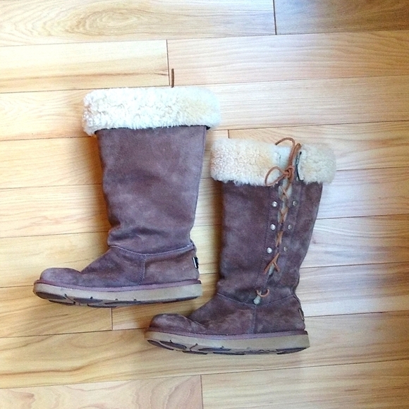 UGGS AUSTRALIA 5163 UPSIDE TALL SHEARLING SUEDE LACE UP BOOTS size 7 - Picture 1 of 7